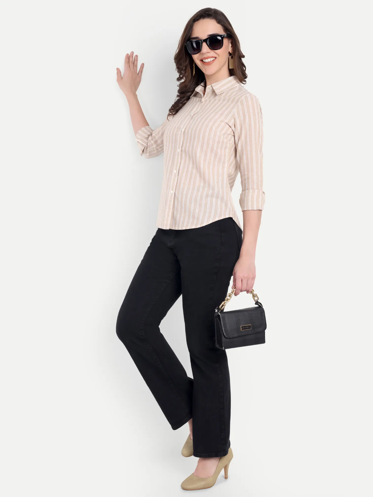 ecomm female shoot